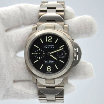 Panerai Luminor Marina Automatic PAM 00221 .